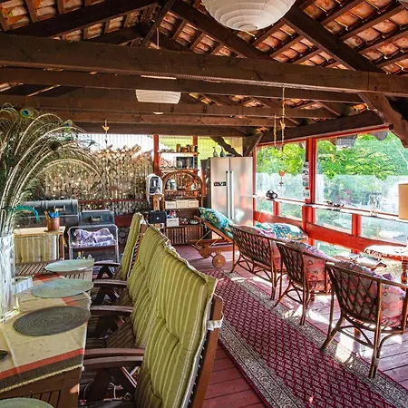Farm stay Pensjonat Stajnia Cesarska *